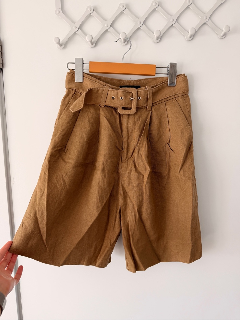 Banana Republic Tan Belted Women’s Shorts